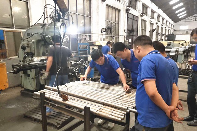 鄭州市神龍泵業(yè)有限公司每周對(duì)各個(gè)工序進(jìn)行質(zhì)量監(jiān)督檢驗(yàn)的現(xiàn)場(chǎng)。
